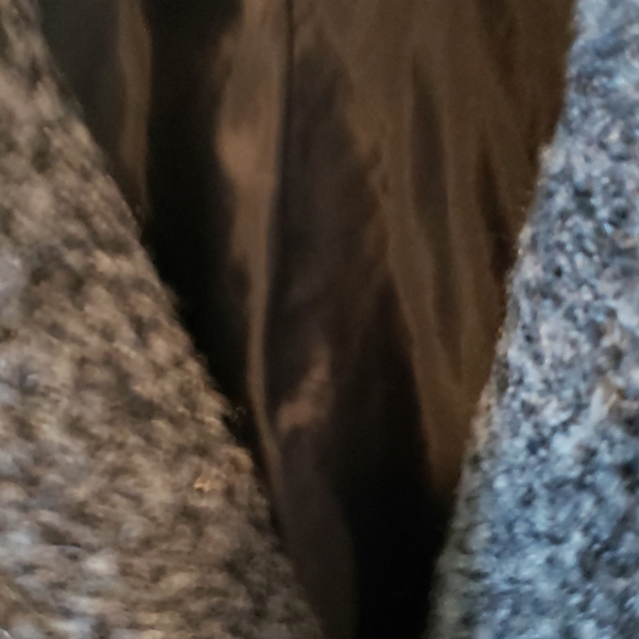 Coat - Picture 4 of 5